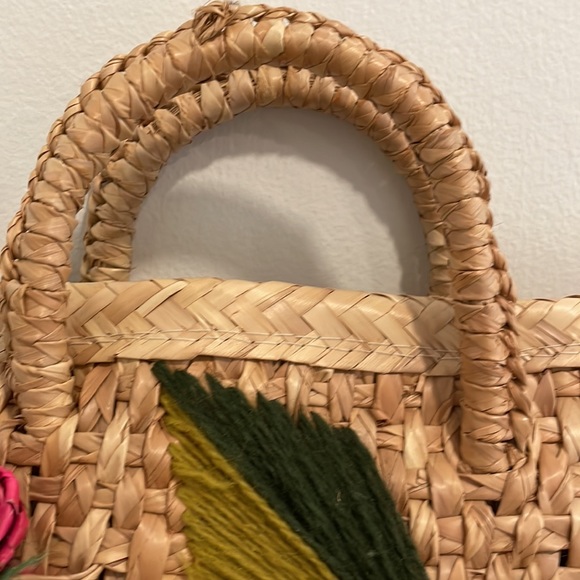 Vintage Oversized Straw Tote Bag - Picture 3 of 8